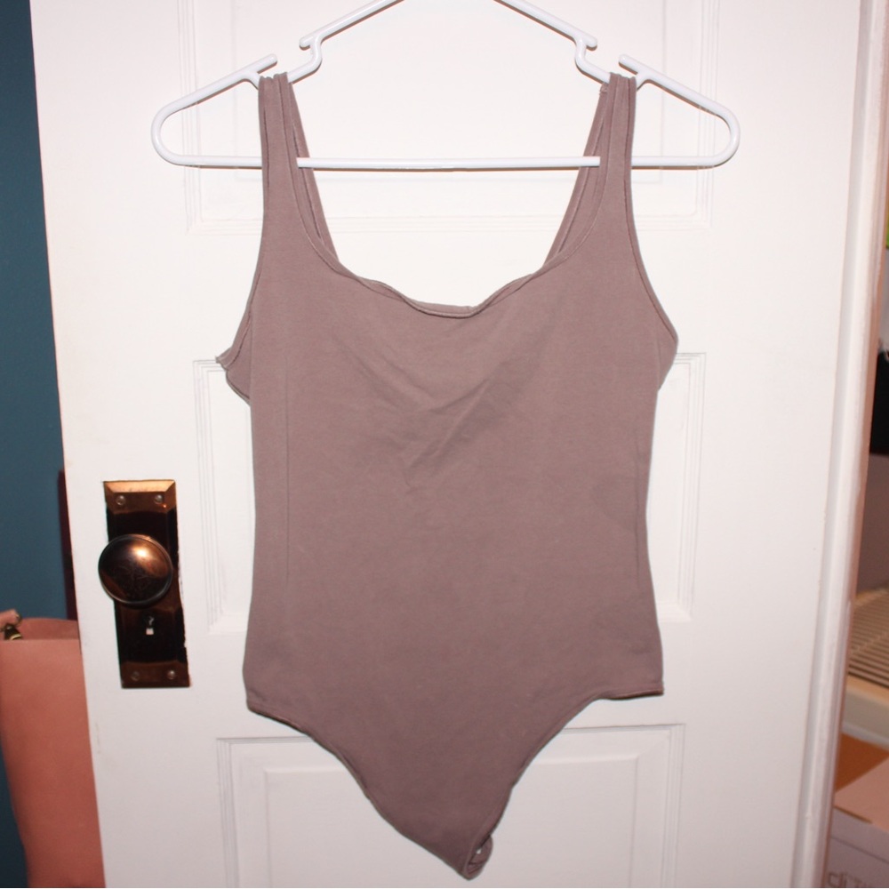 Victoria Secret Nude Bodysuit Size:L